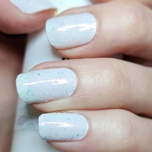 *Retired* Color Street: Chasing Clouds | Milky White Sparkle Glitter Party - Picture 11 of 16